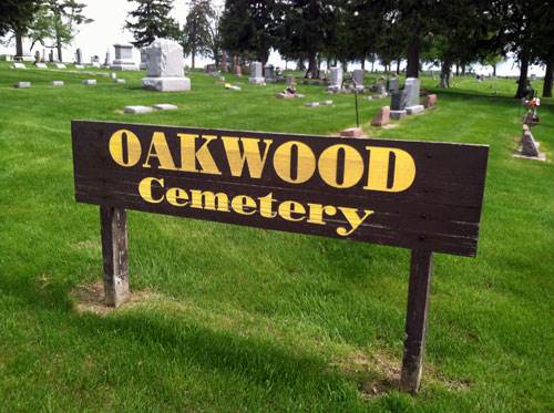 hand-Oakwood Cemetery, Mt. Morris, Illinois-3